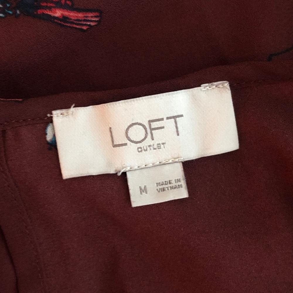 LOFT size medium Burgundy Bird Patterned Blouse - Picture 4 of 4